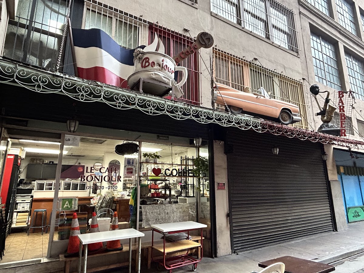 Le Cafe Bonjour